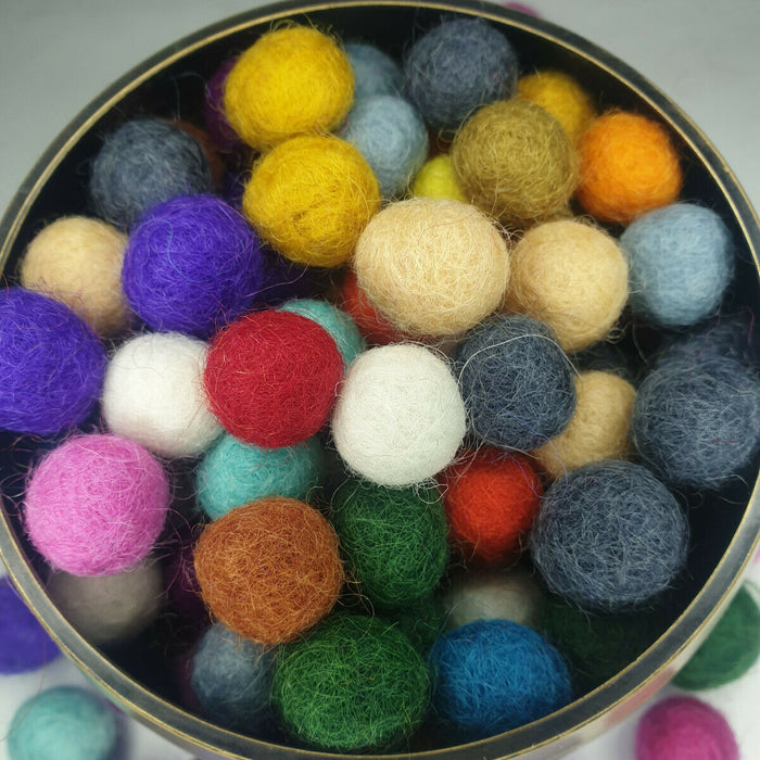 Wool Felt Balls from Nepal: Decoration Ideas, Gift Uses and What to Expect