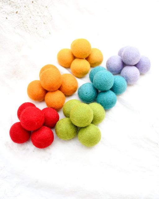 2cm Felt Balls for Baby Mobiles 2